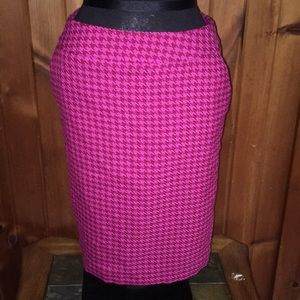 Pink wool skirt